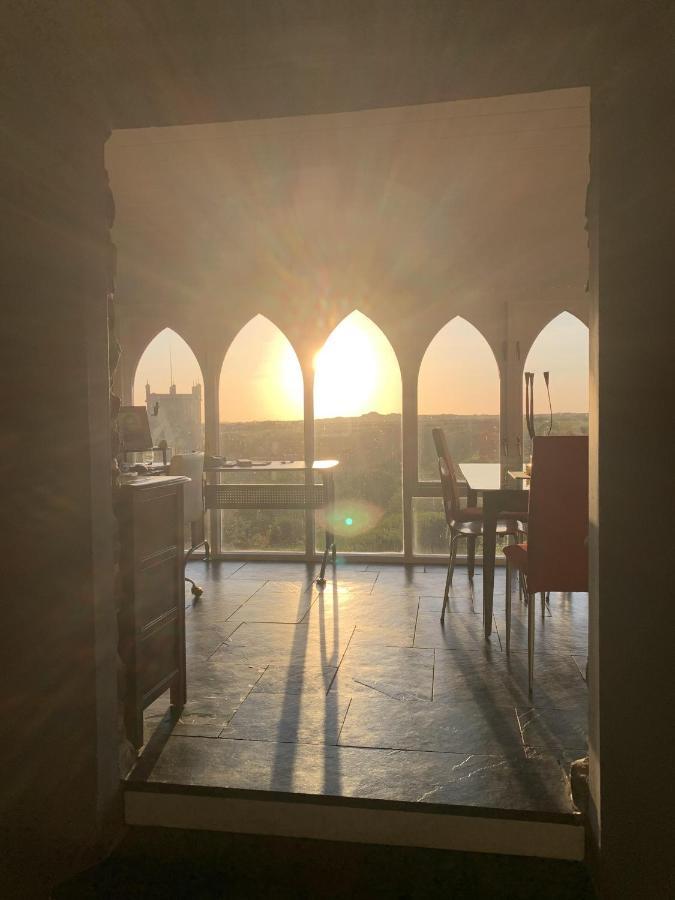 St Davids Gin & Kitchen - The Cathedral Villas エクステリア 写真