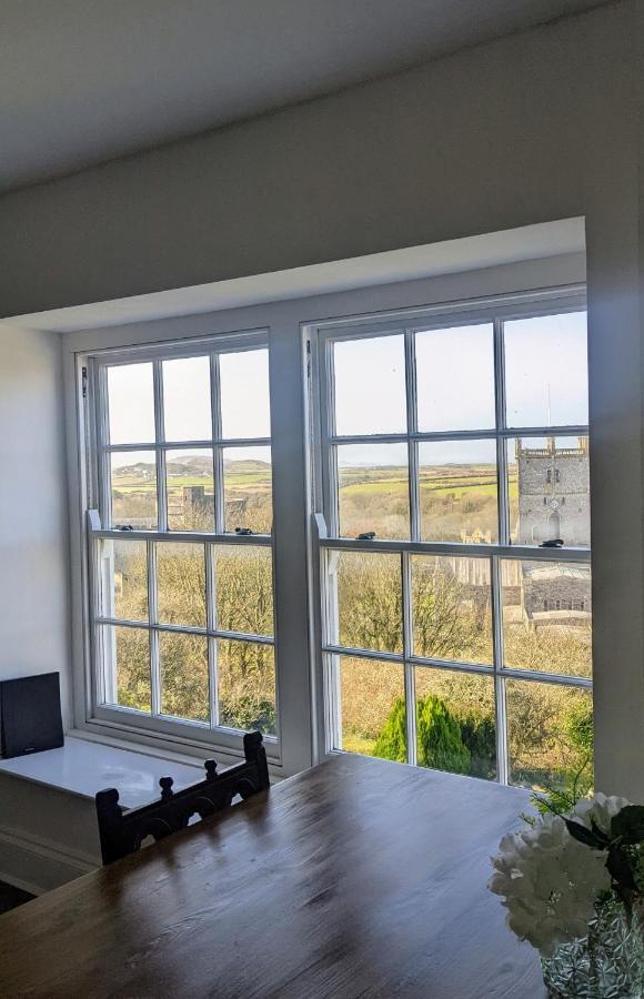 St Davids Gin & Kitchen - The Cathedral Villas エクステリア 写真