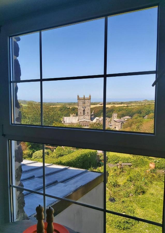 St Davids Gin & Kitchen - The Cathedral Villas エクステリア 写真