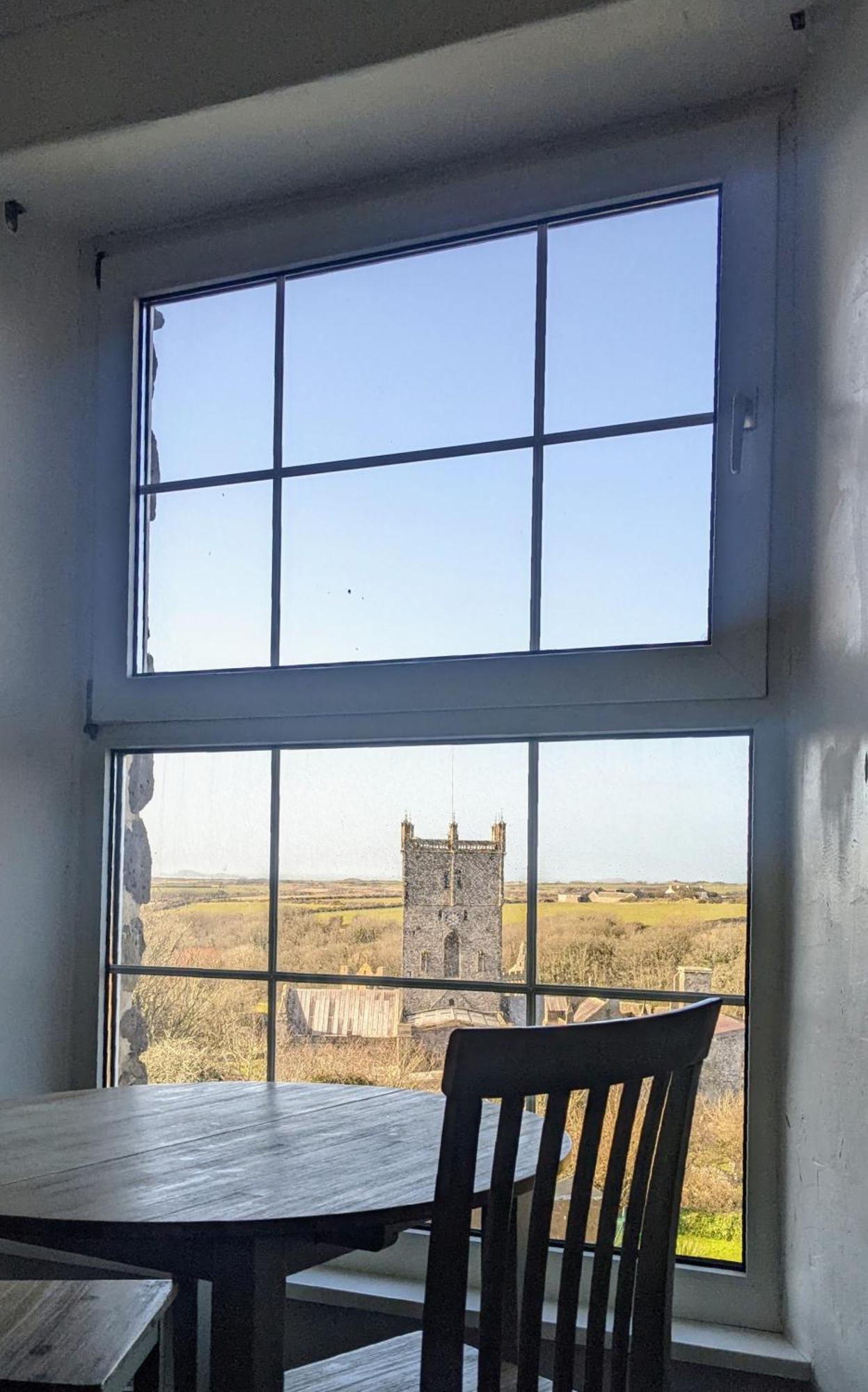 St Davids Gin & Kitchen - The Cathedral Villas エクステリア 写真